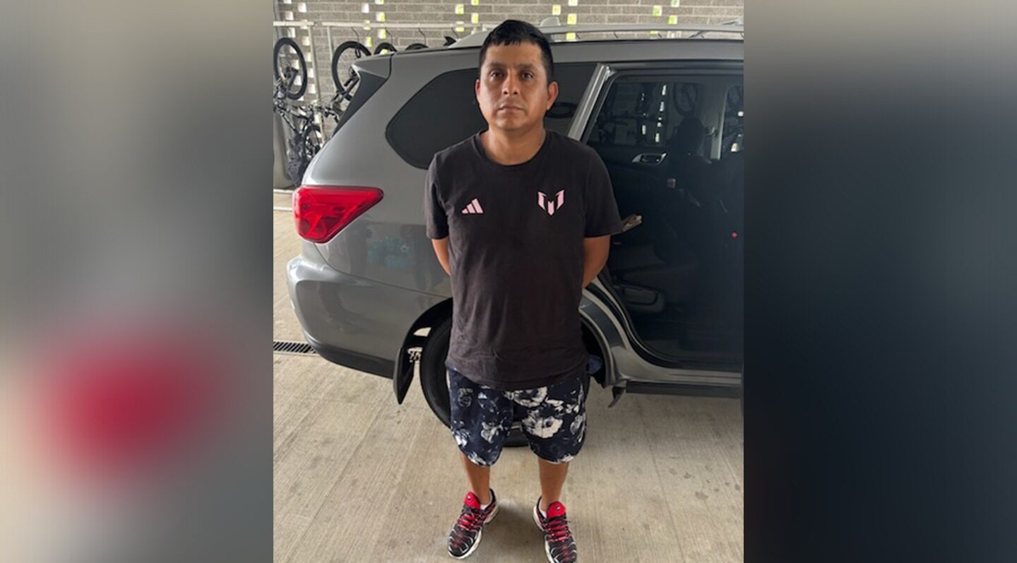 ICE says illegal migrant threatened to harm himself with butcher knife when stopped by officers in DC